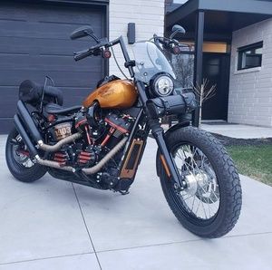 Meet your Posher, Jonathan